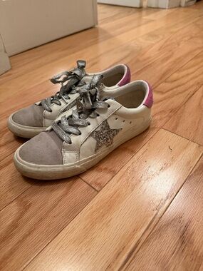 Kids Vintage Havana Sneakers with Gray Toe, Silver Star & Pink accent